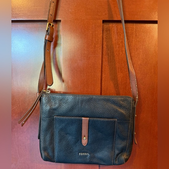 Fossil Handbags - Fossil Black Pebble Leather Crossbody